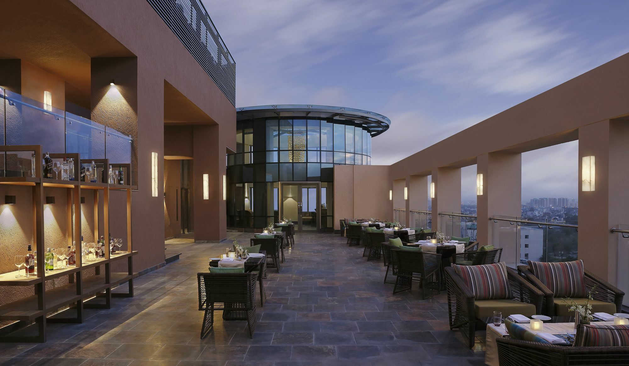 Novotel Lucknow Gomti Nagar Exterior foto