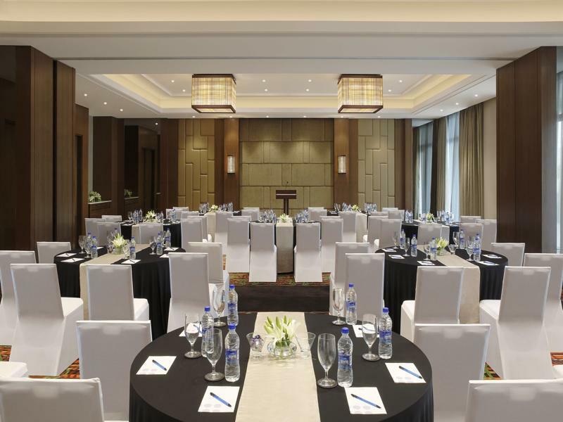 Novotel Lucknow Gomti Nagar Exterior foto