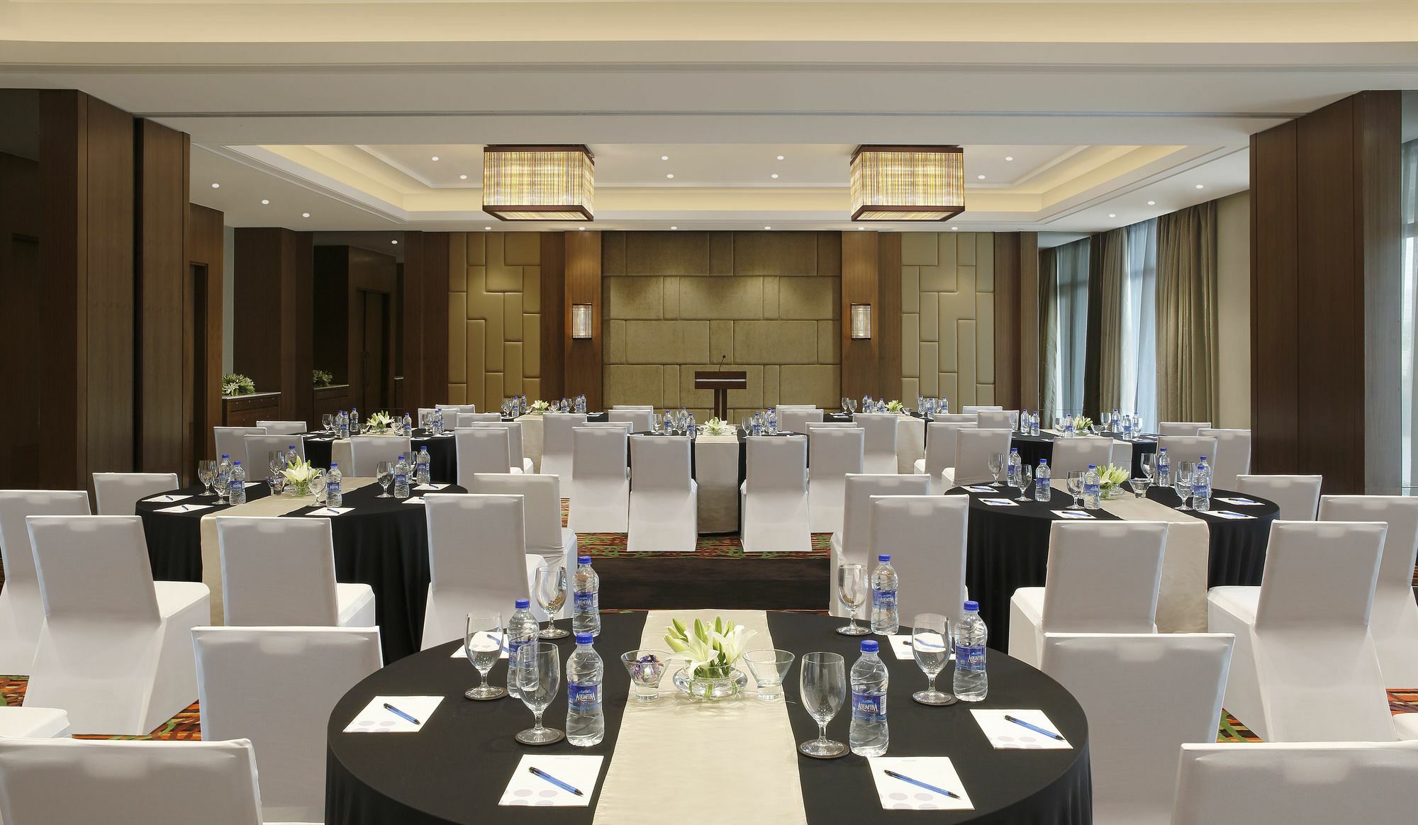 Novotel Lucknow Gomti Nagar Exterior foto